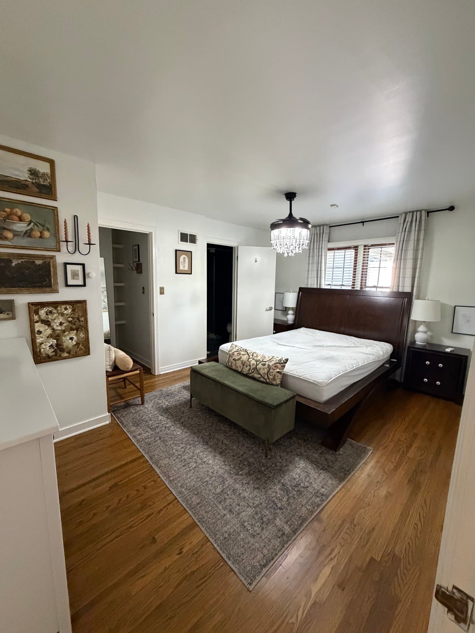 Eastborough House: 58 S Stratford Rd