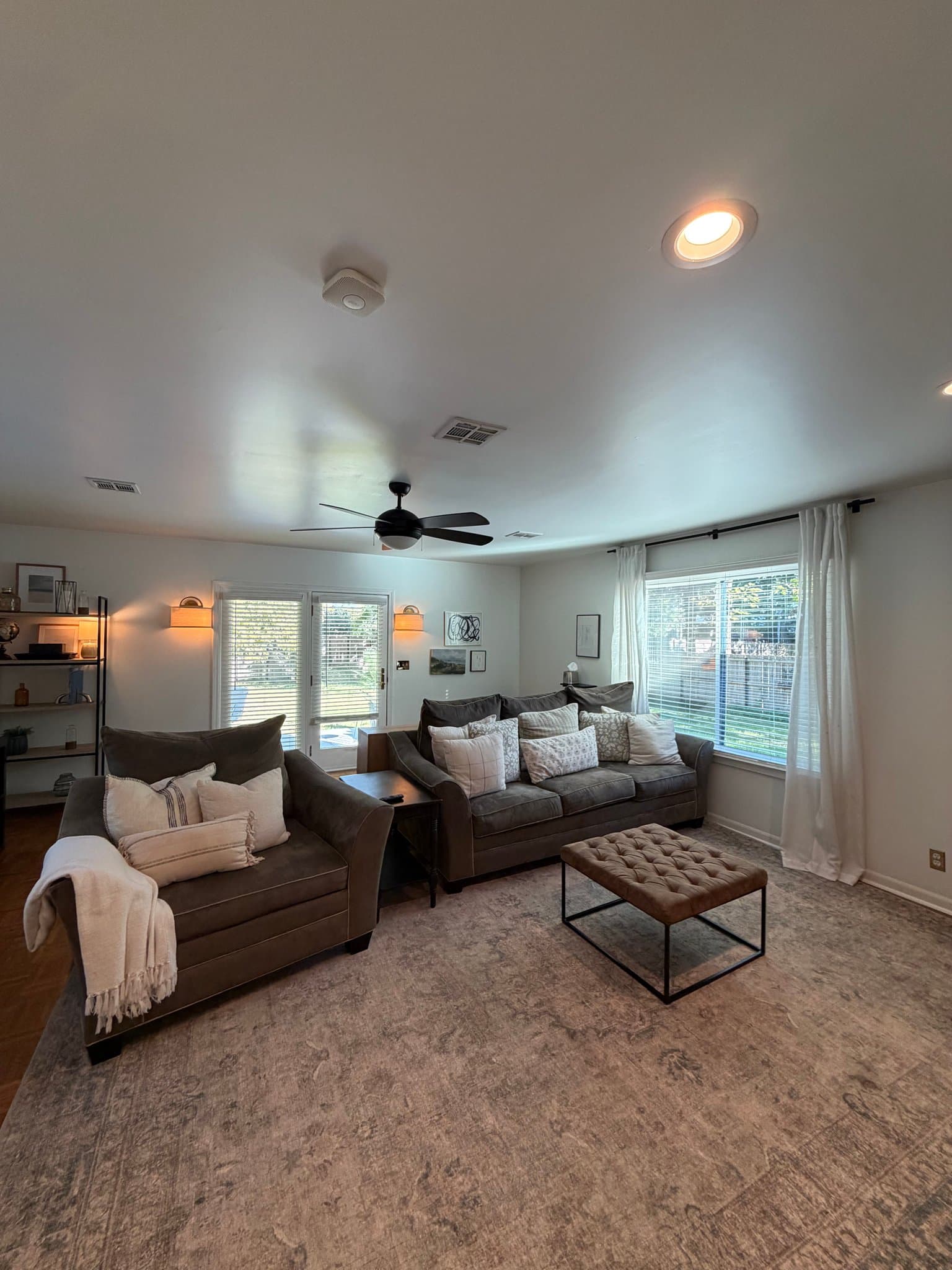 Eastborough House: 58 S Stratford Rd