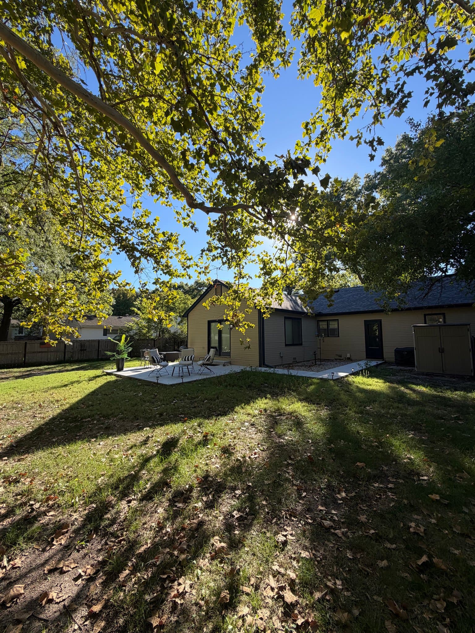 Eastborough House: 58 S Stratford Rd