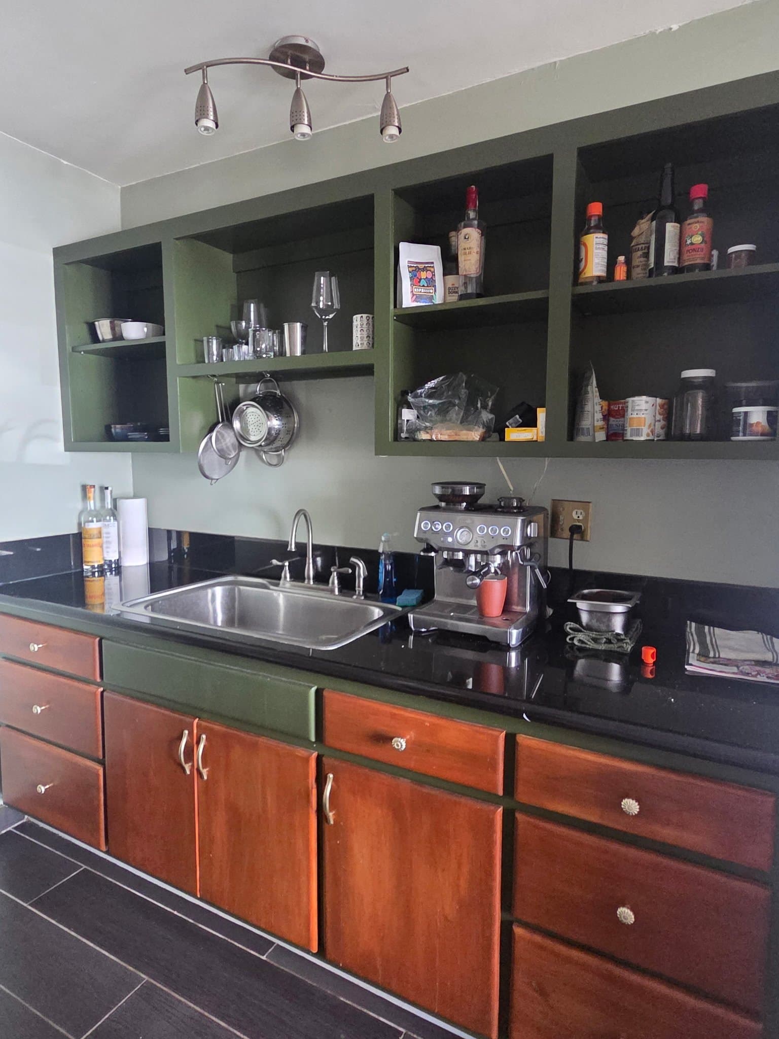 Los Angeles House: 2611 1/4