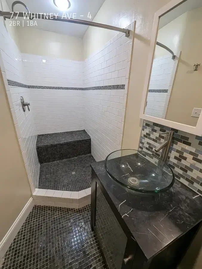 New Haven Apartment: 77 Whitney Ave