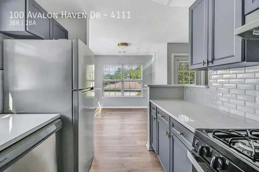North Haven Apartment: 100 Avalon Haven Dr