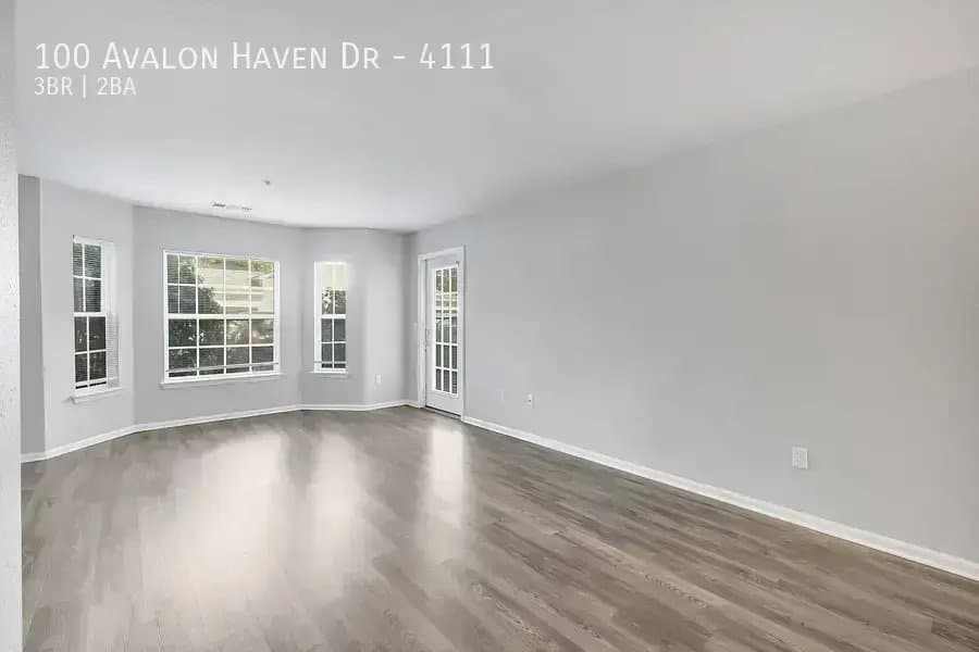 North Haven Apartment: 100 Avalon Haven Dr