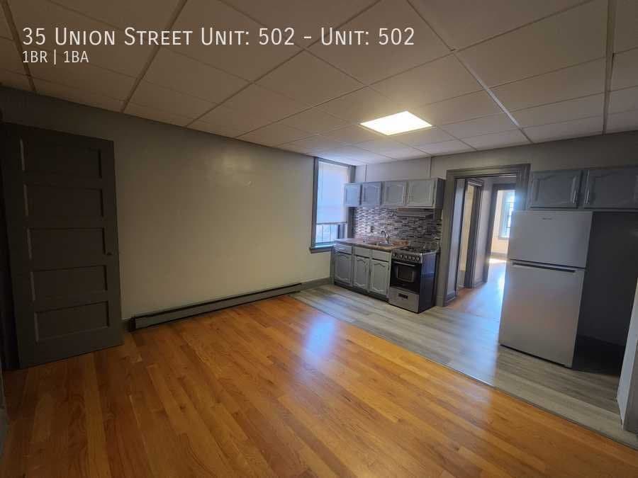 New London Apartment: 35 Union Street
