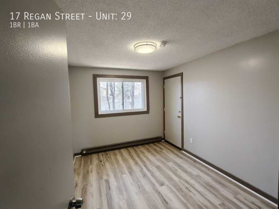 Vernon Apartment: 17 Regan Street