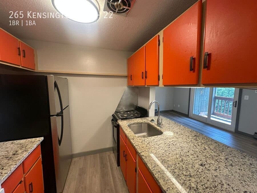 New Britain Apartment: 265 Kensington Ave