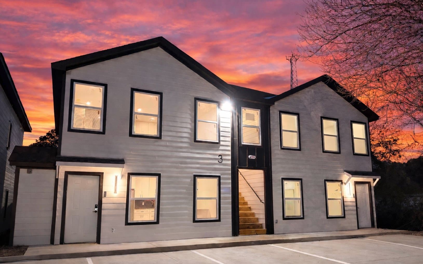 Longview Apartment: 104 Village Dr
