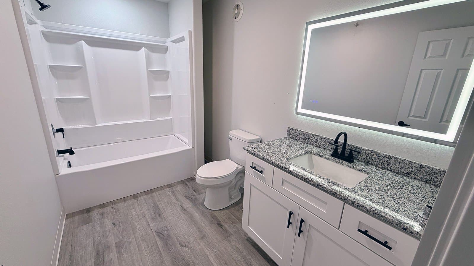 Longview Apartment: 104 Village Dr