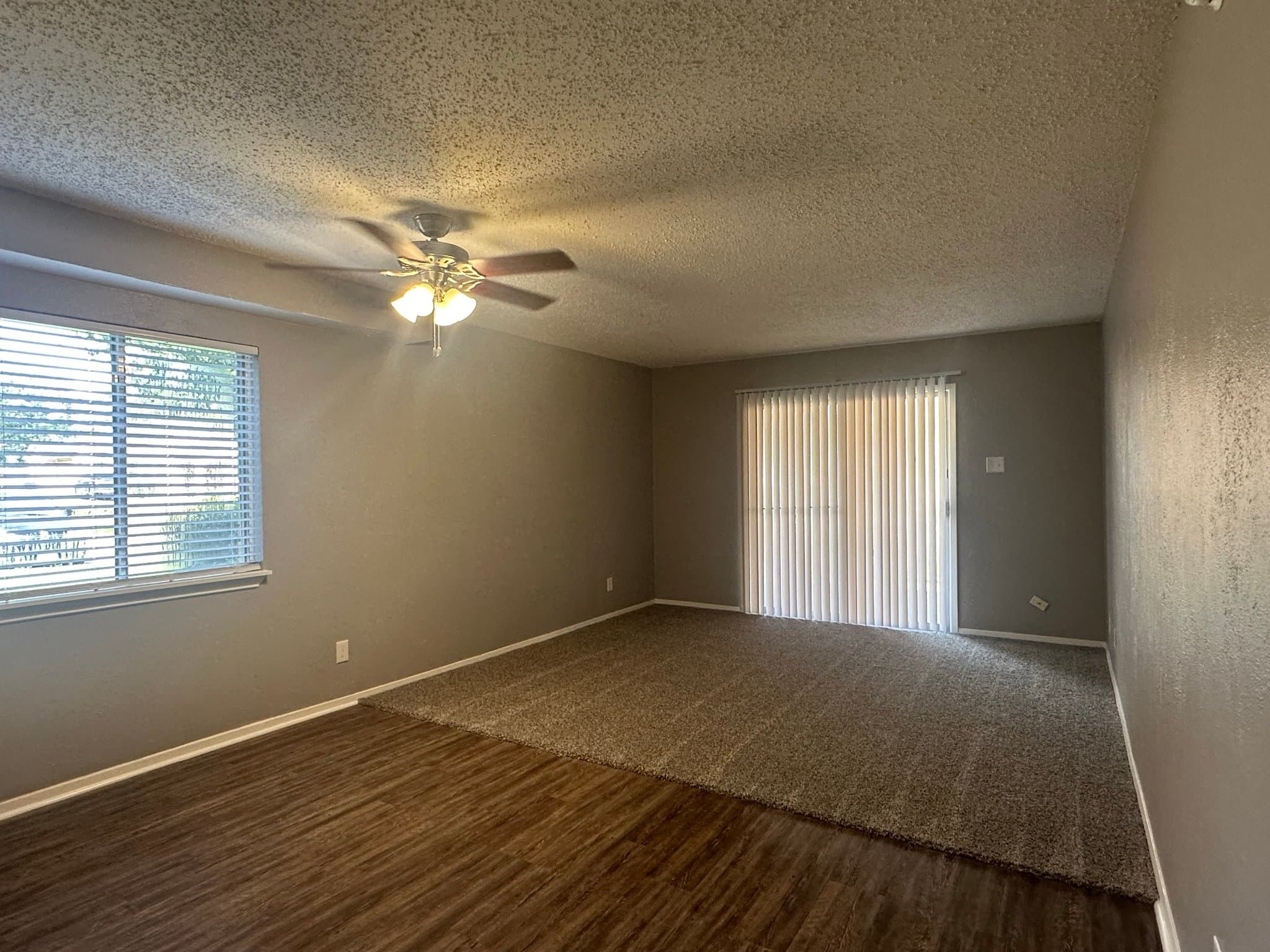 Longview Apartment: 2114 E Marshall Ave