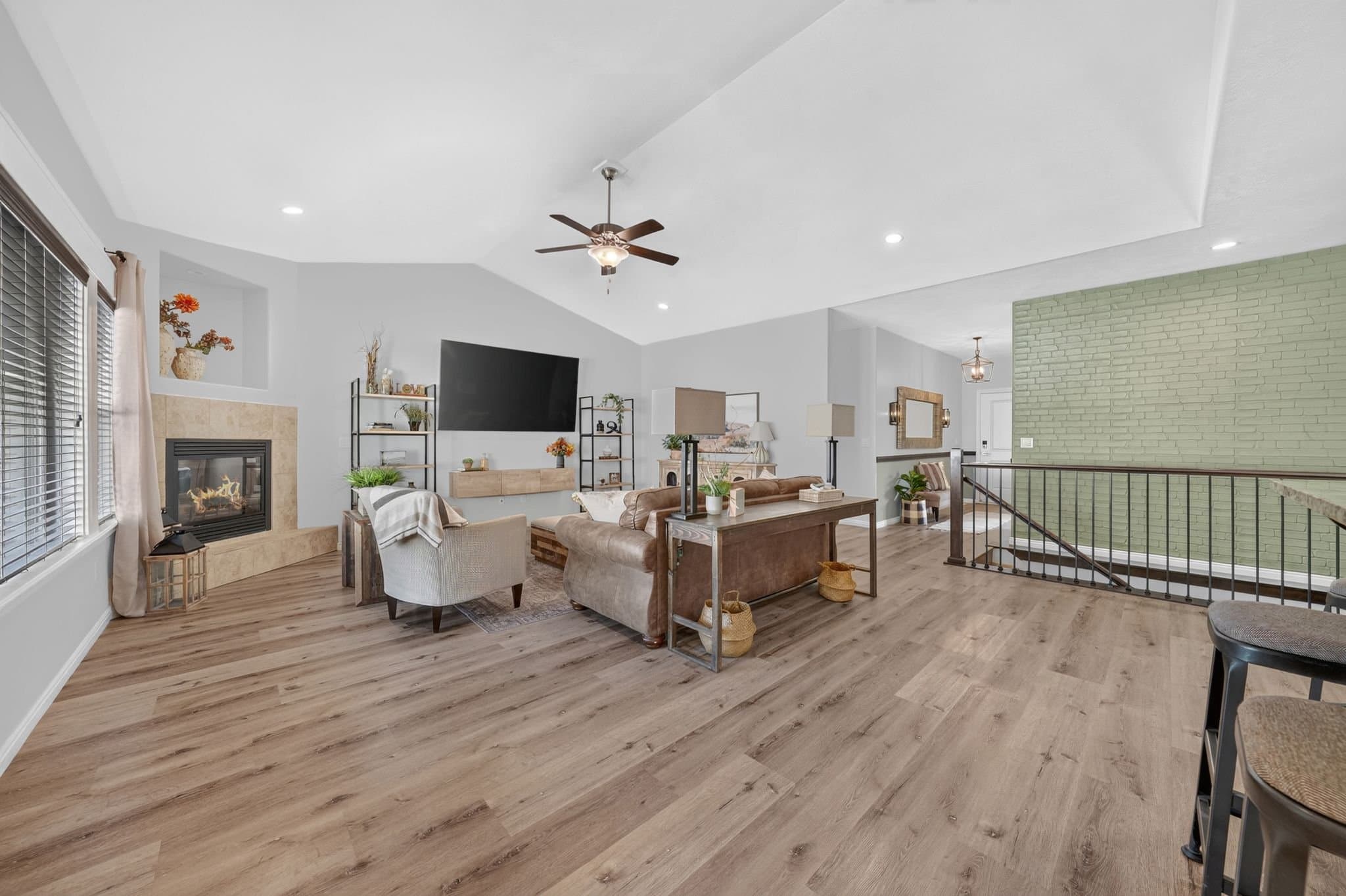 Eagle Mountain House: 3961 E Yakima Way