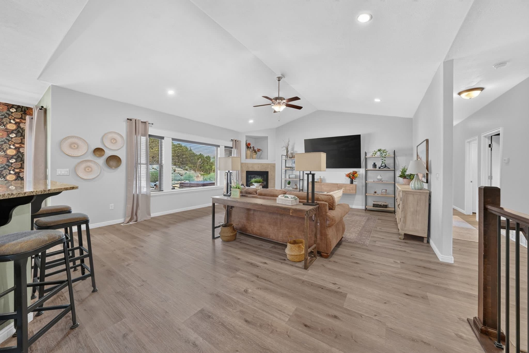 Eagle Mountain House: 3961 E Yakima Way