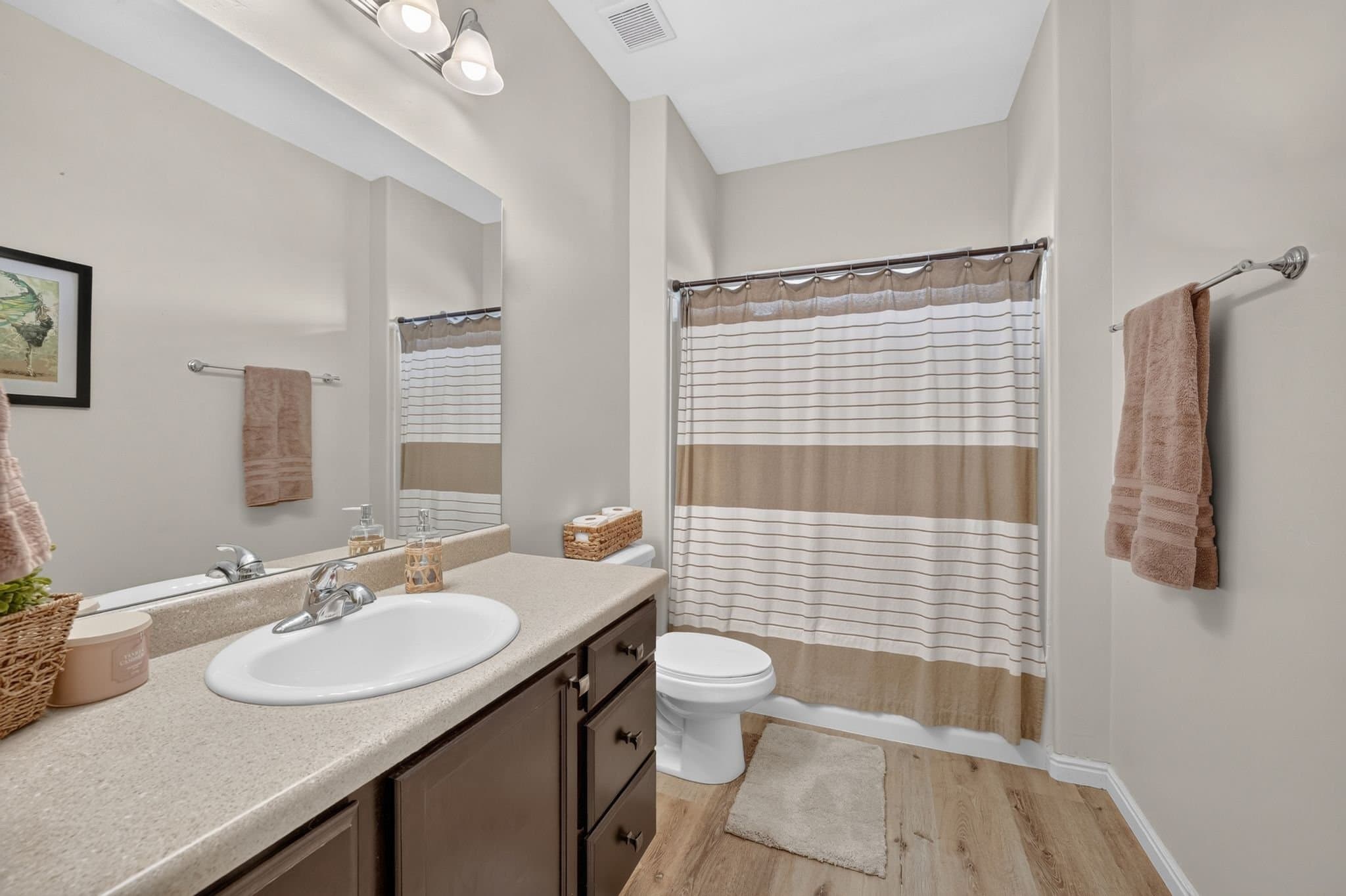 Eagle Mountain House: 3961 E Yakima Way