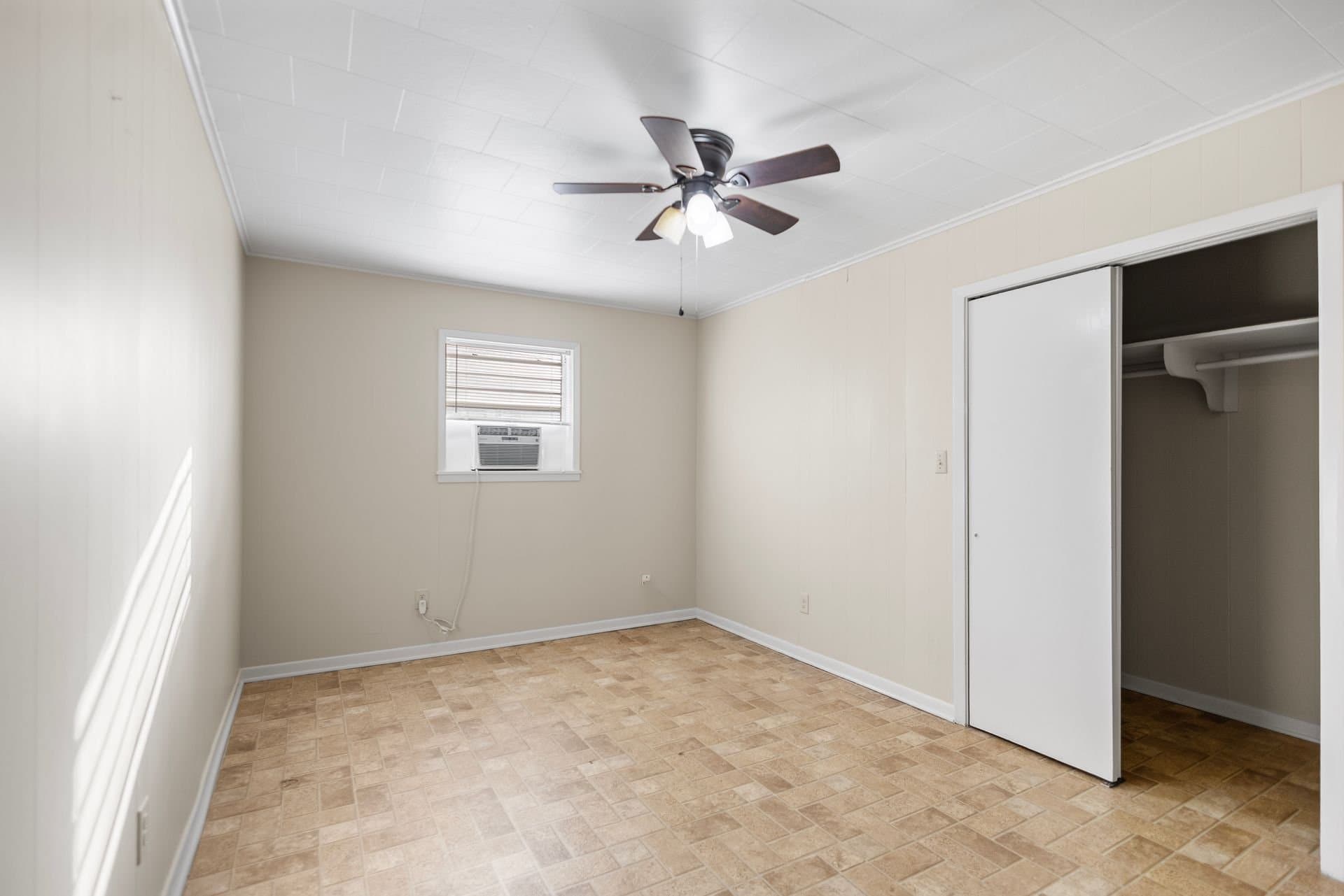 Nacogdoches Apartment: 206 Parmley Dr
