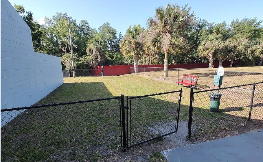 Lakeland Apartment: 3215 Baird Ave J-62