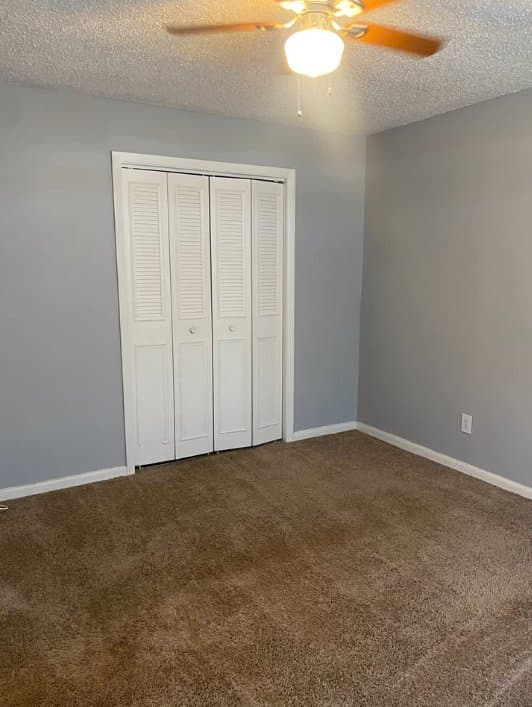 Lakeland Apartment: 3215 Baird Ave J-62