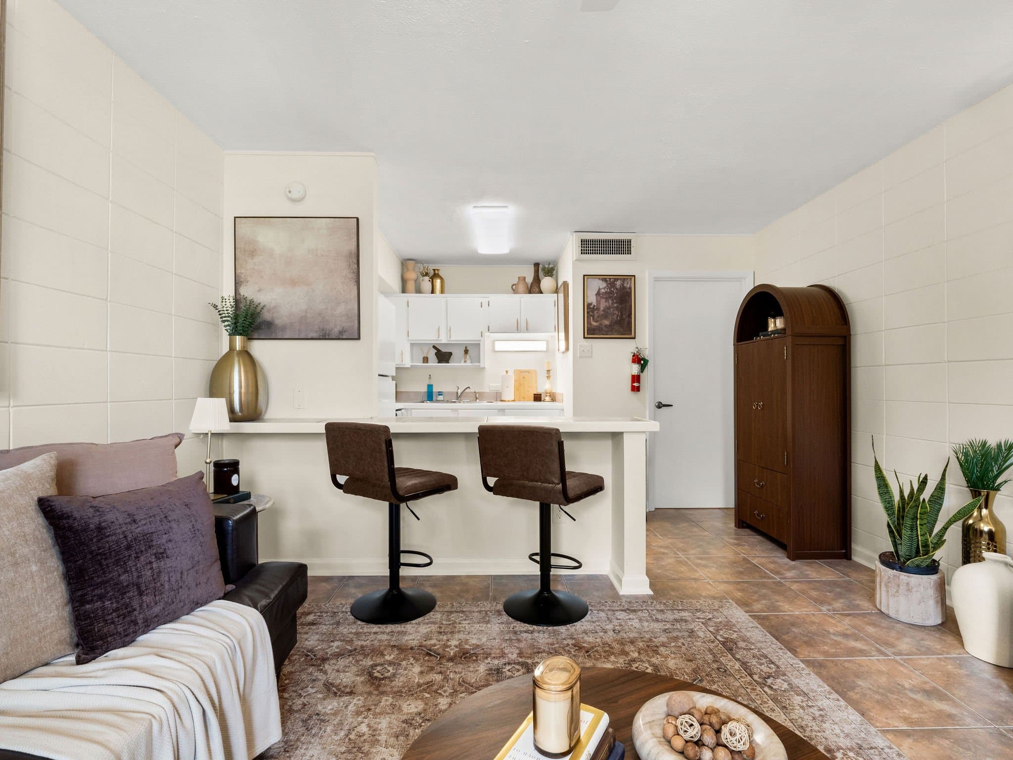 Lake Charles Apartment: 710 Iris St