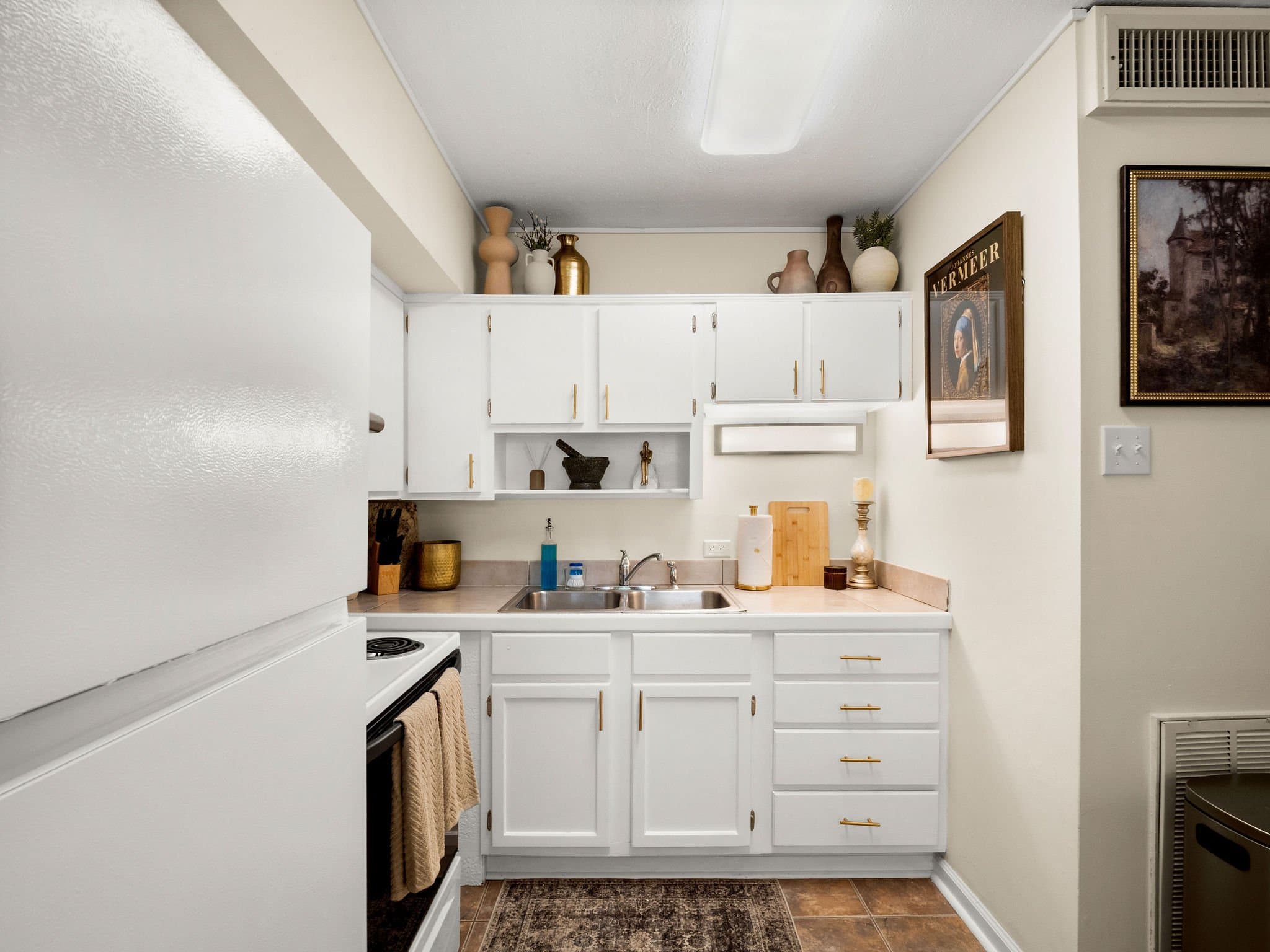Lake Charles Apartment: 710 Iris St