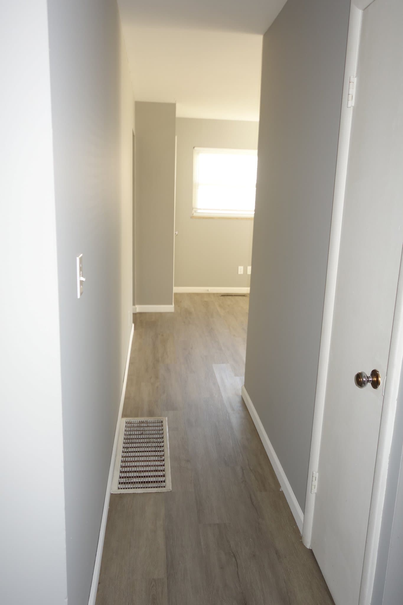 Columbus House: 5289 Eisenhower Rd
