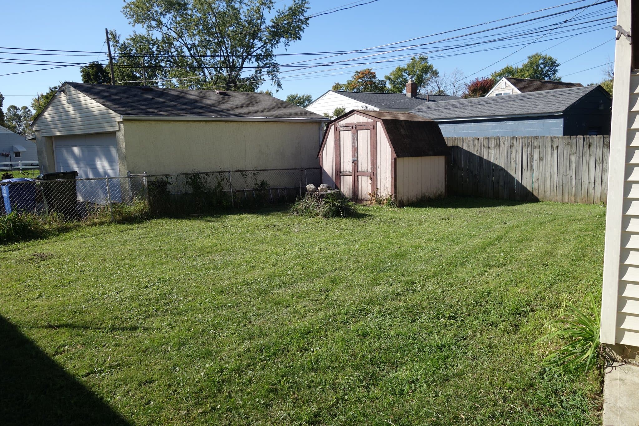 Columbus House: 5289 Eisenhower Rd
