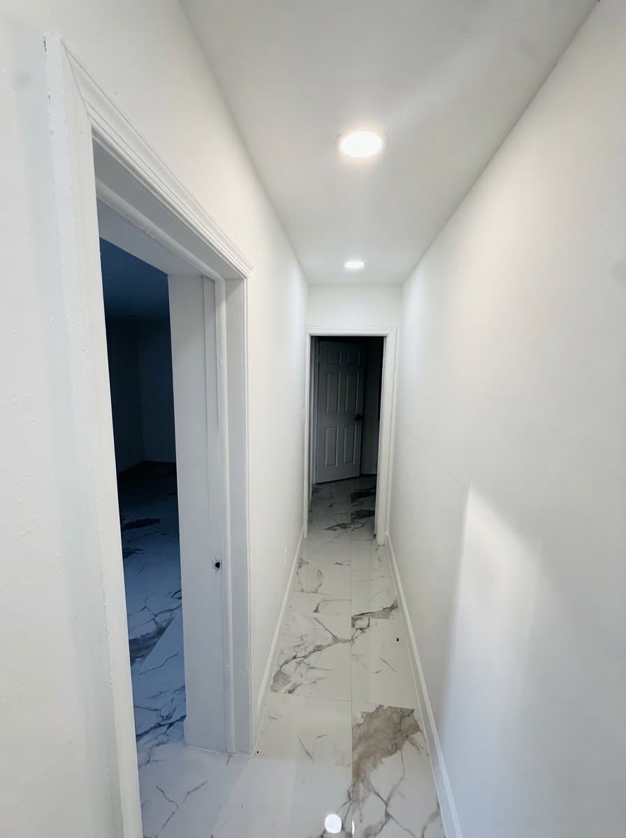 Hollywood Apartment: 2742 pierce st