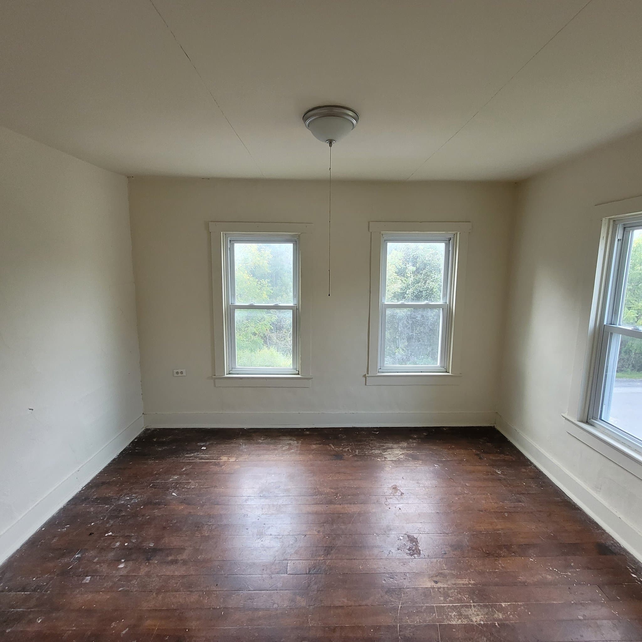 Lewistown House: 621 Riverside Drive