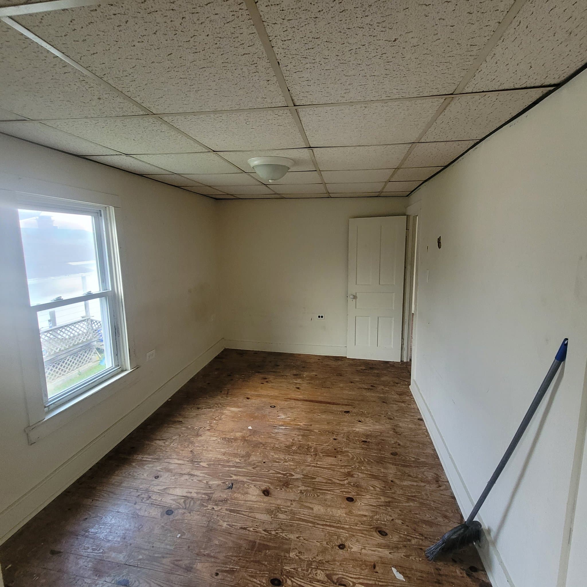 Lewistown House: 621 Riverside Drive