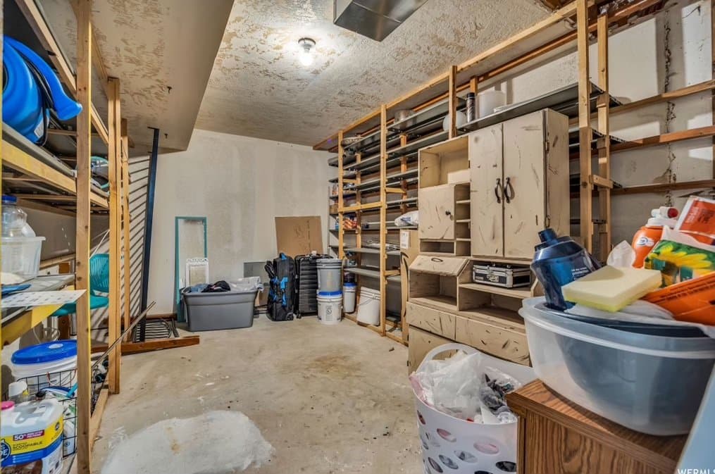 Logan House: 345 E 1200 N
