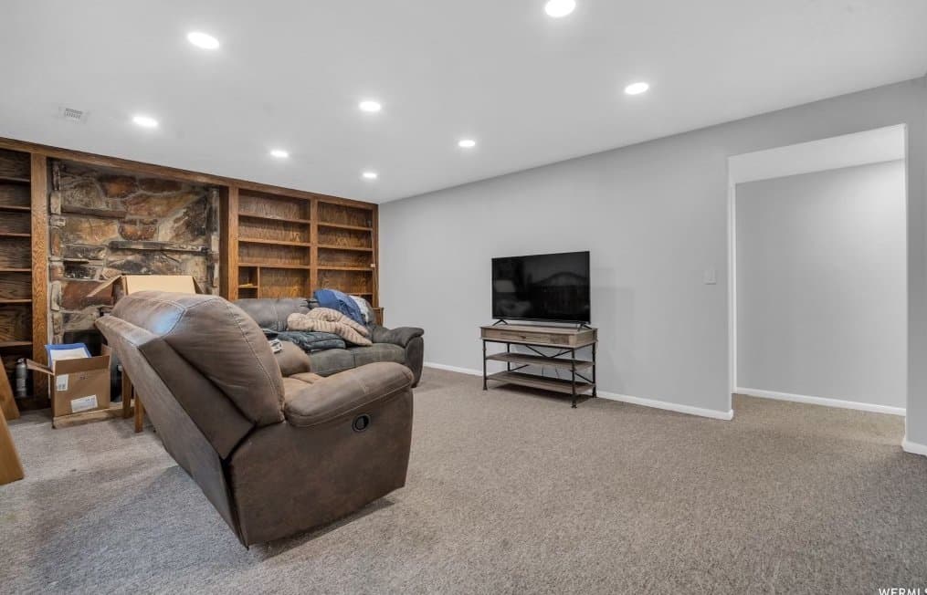 Logan House: 345 E 1200 N
