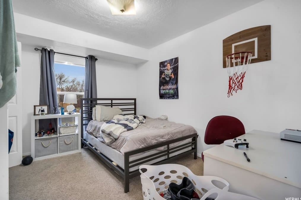 Logan House: 345 E 1200 N
