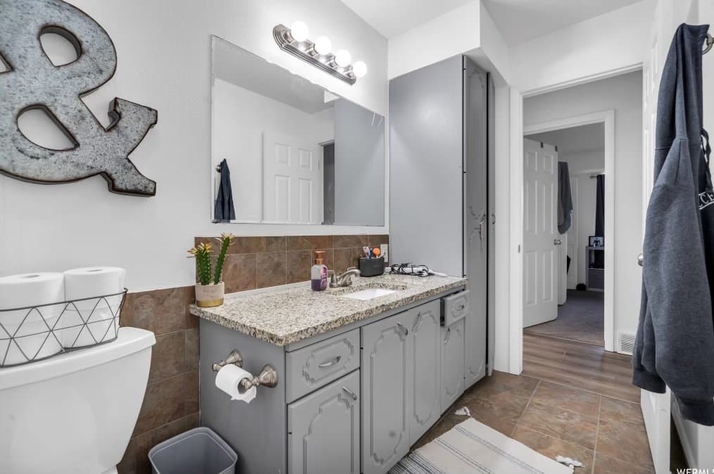 Logan House: 345 E 1200 N