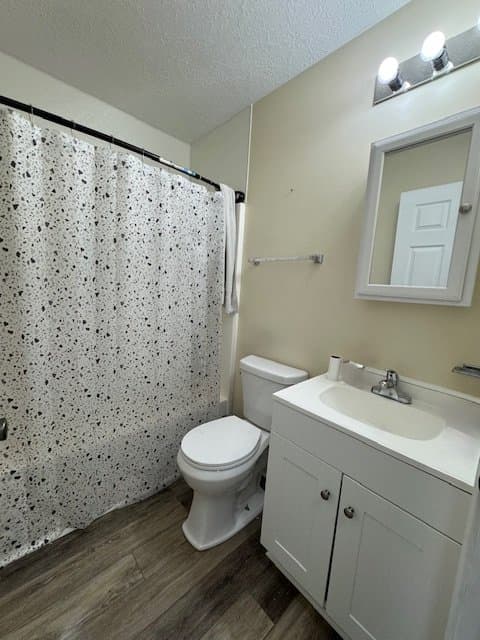Union City Apartment: 3601 Overcast Rd