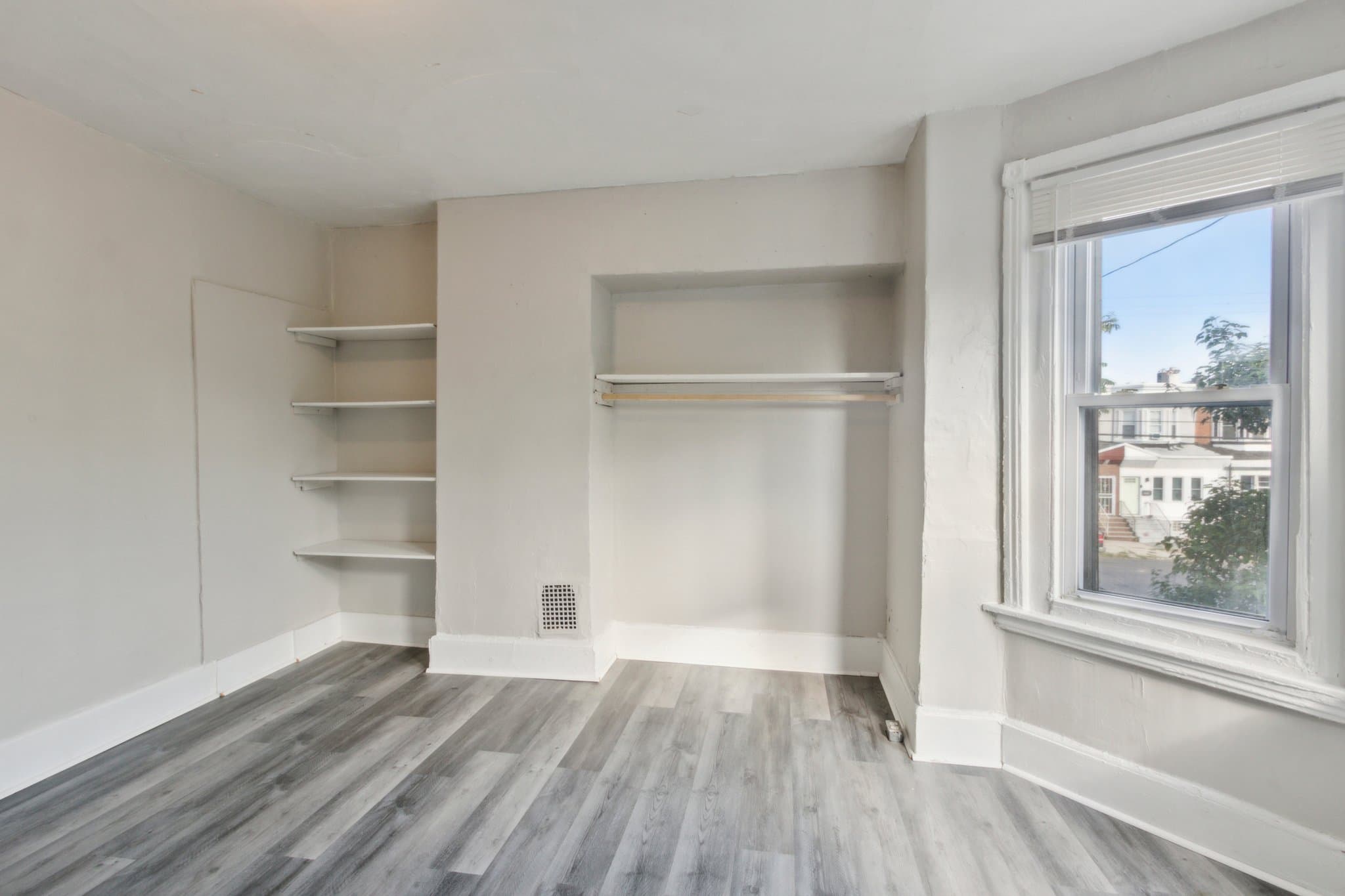 Philadelphia Townhome: 1504 S Lindenwood St