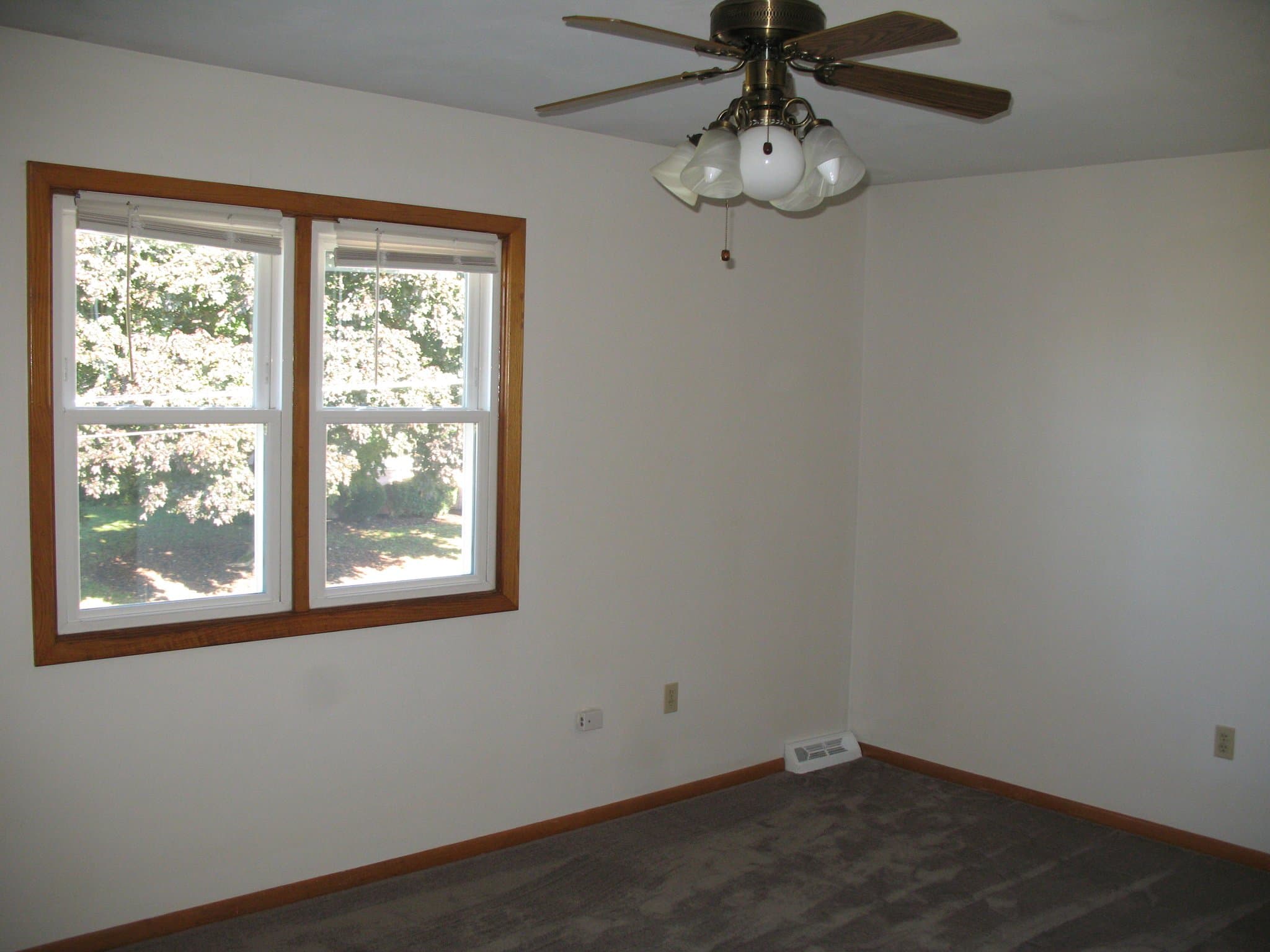 Erie Townhome: 2816 Burns Ave,