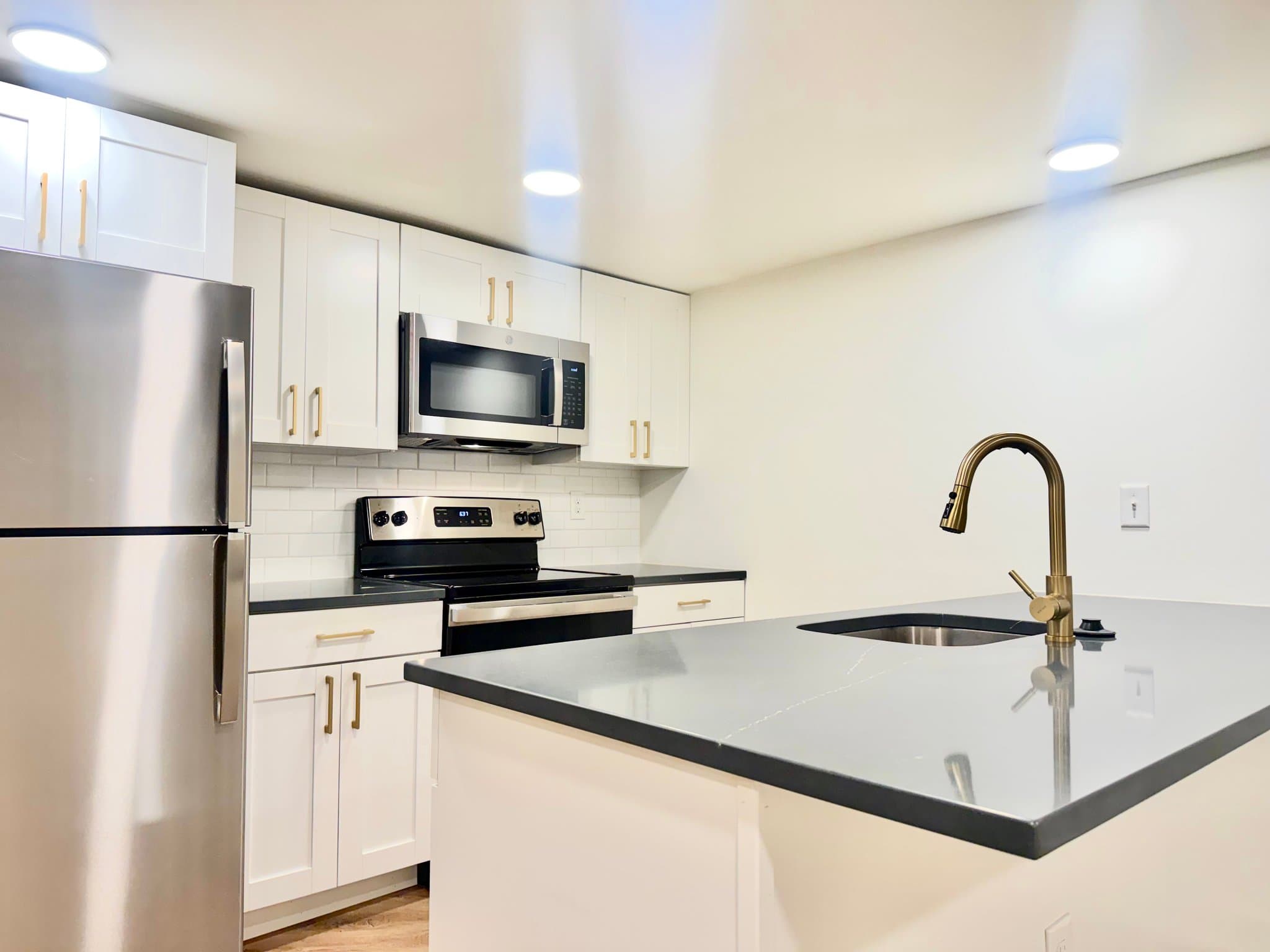 Baltimore Apartment: 2201 Brookfield Ave