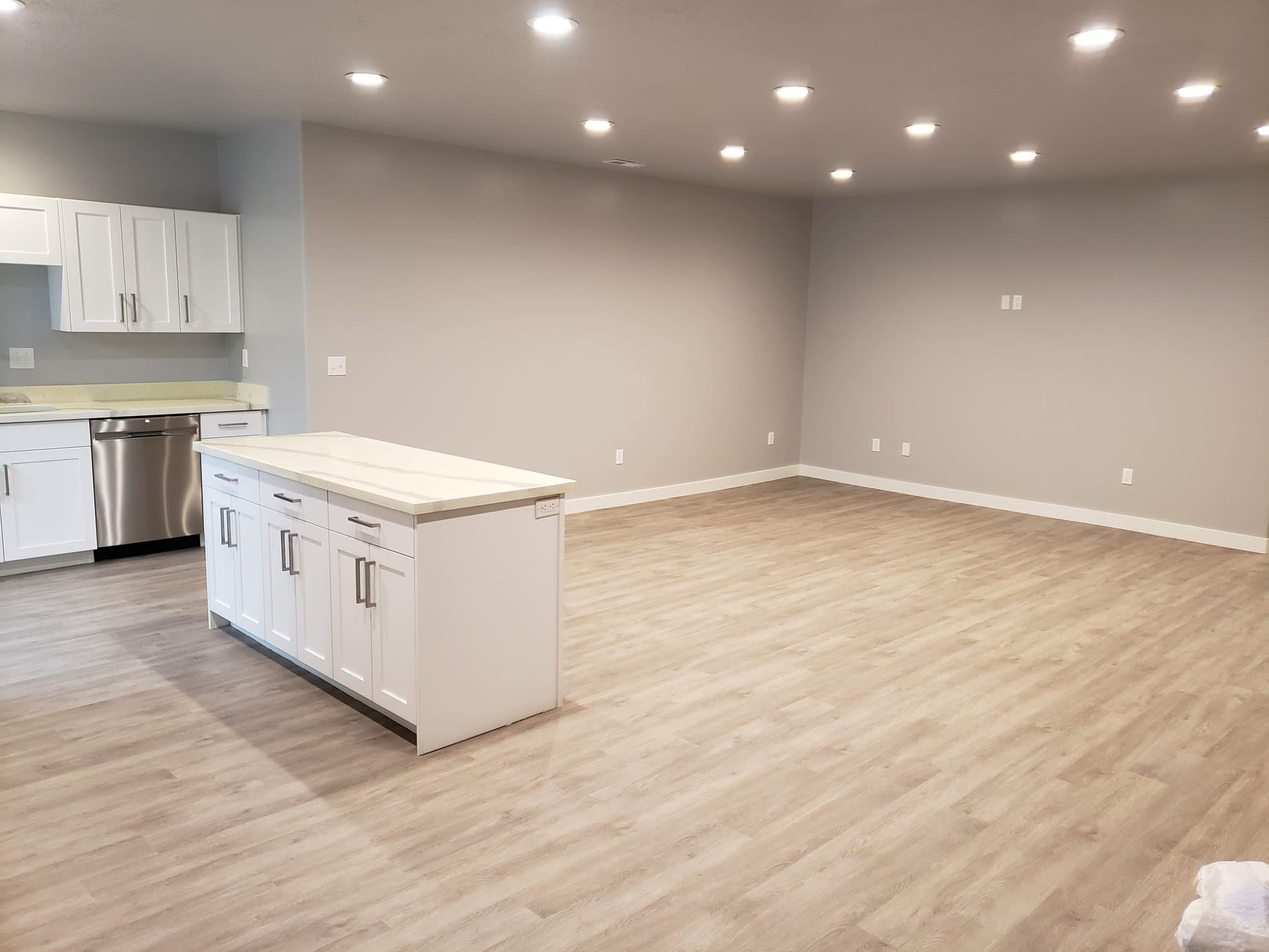 Lehi Apartment: 2647 W 900 N