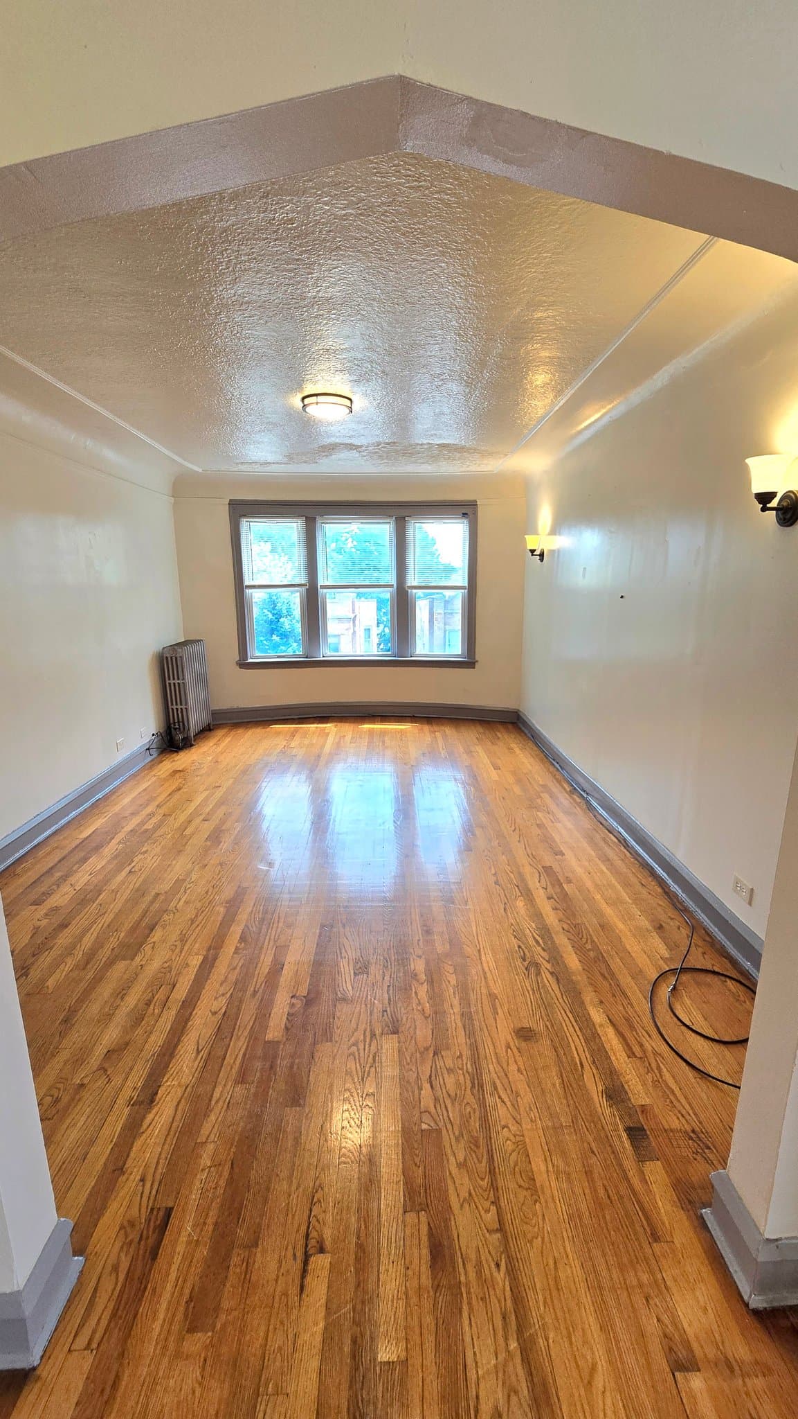 CHICAGO Apartment: 838 N MASSASOIT AVENUE