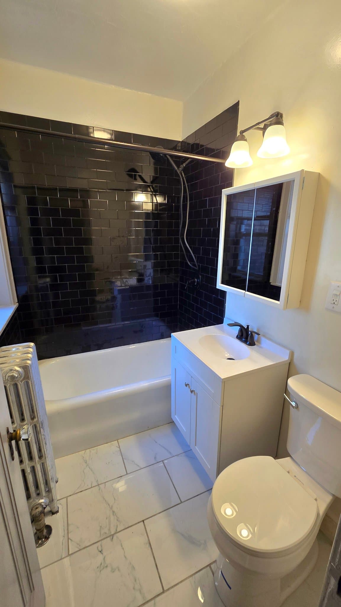 CHICAGO Apartment: 838 N MASSASOIT AVENUE