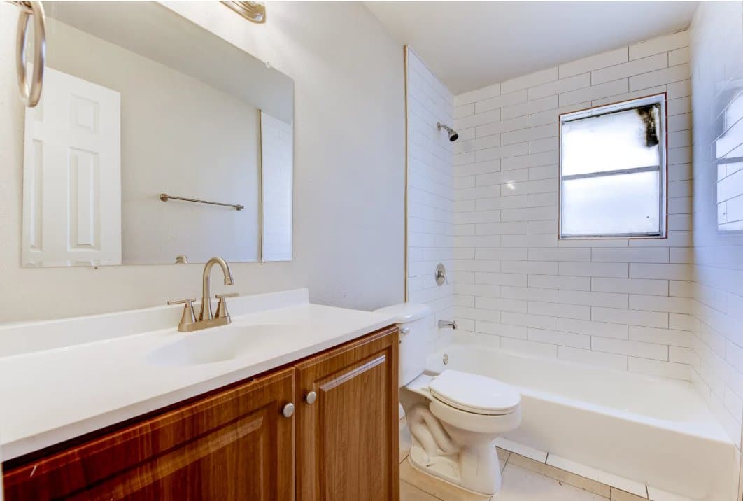 Houston Apartment: 5513 CAVALCADE ST