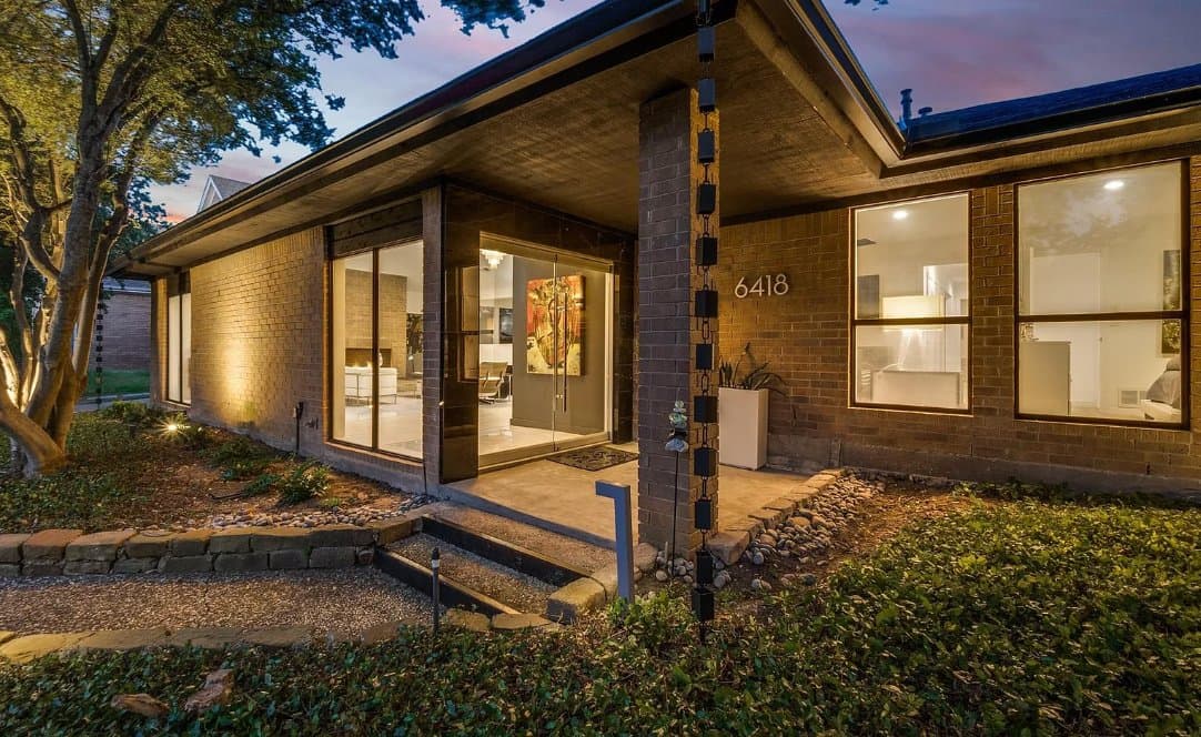 Dallas House: 6418 Covecreek Pl