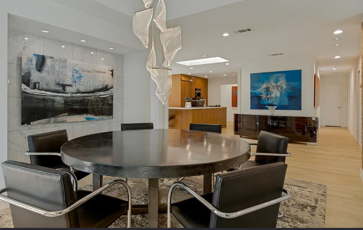 Dallas House: 6418 Covecreek Pl