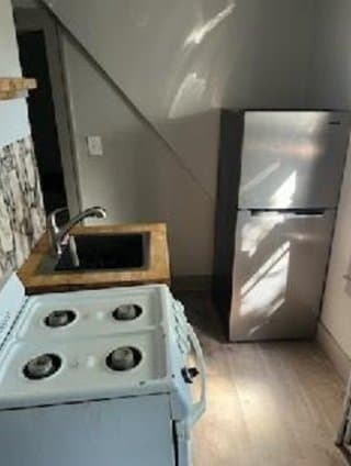 Waterbury Apartment: 161 Prospect Street