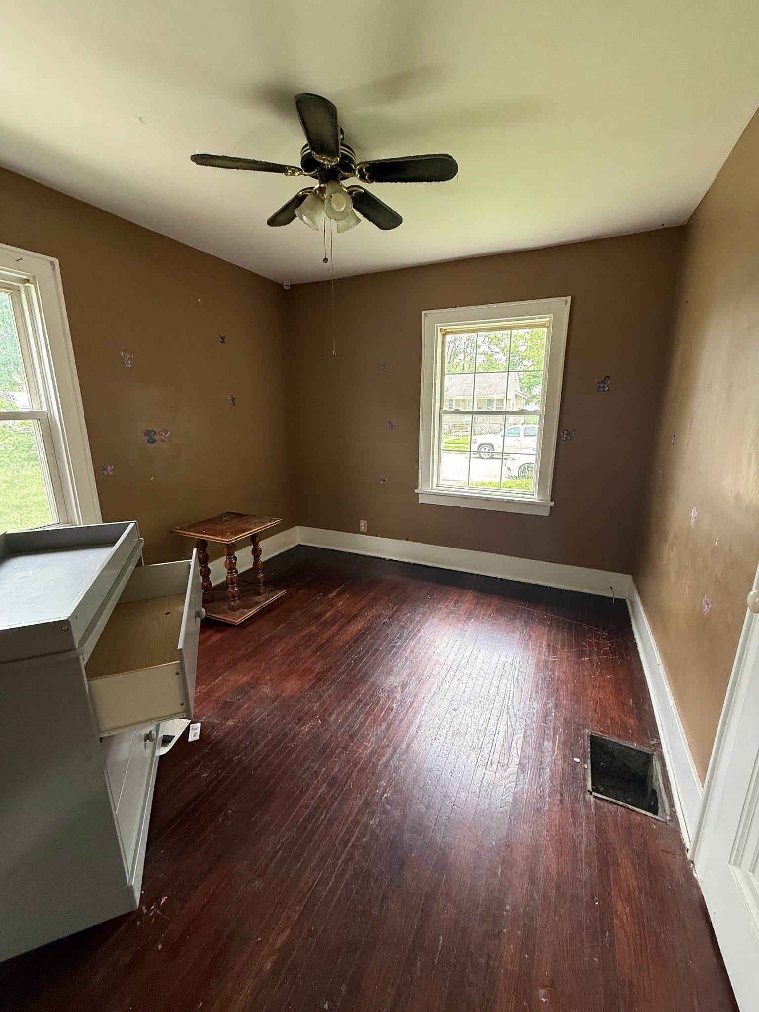 Decatur House: 1252 E Whitmer St.