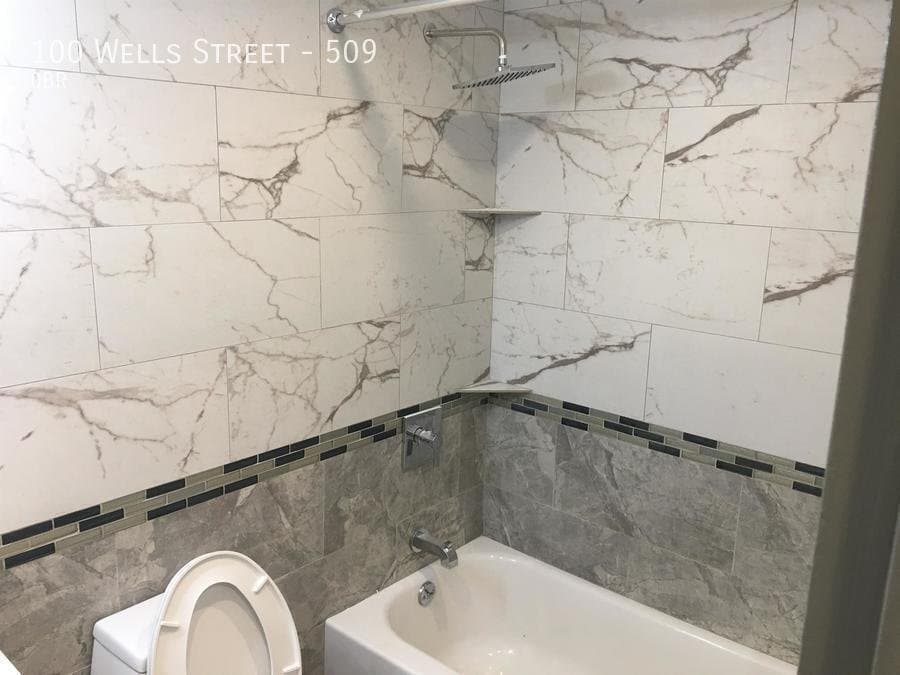 Hartford Apartment: 100 Wells Street