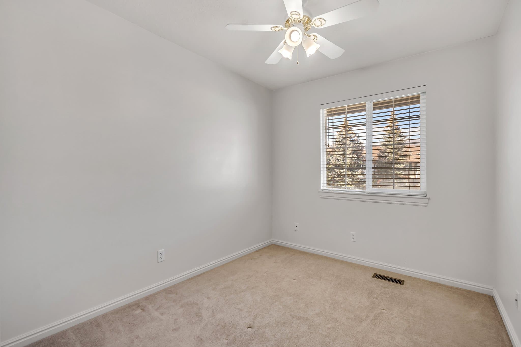 Midway Townhome: 70 Geneva Drive