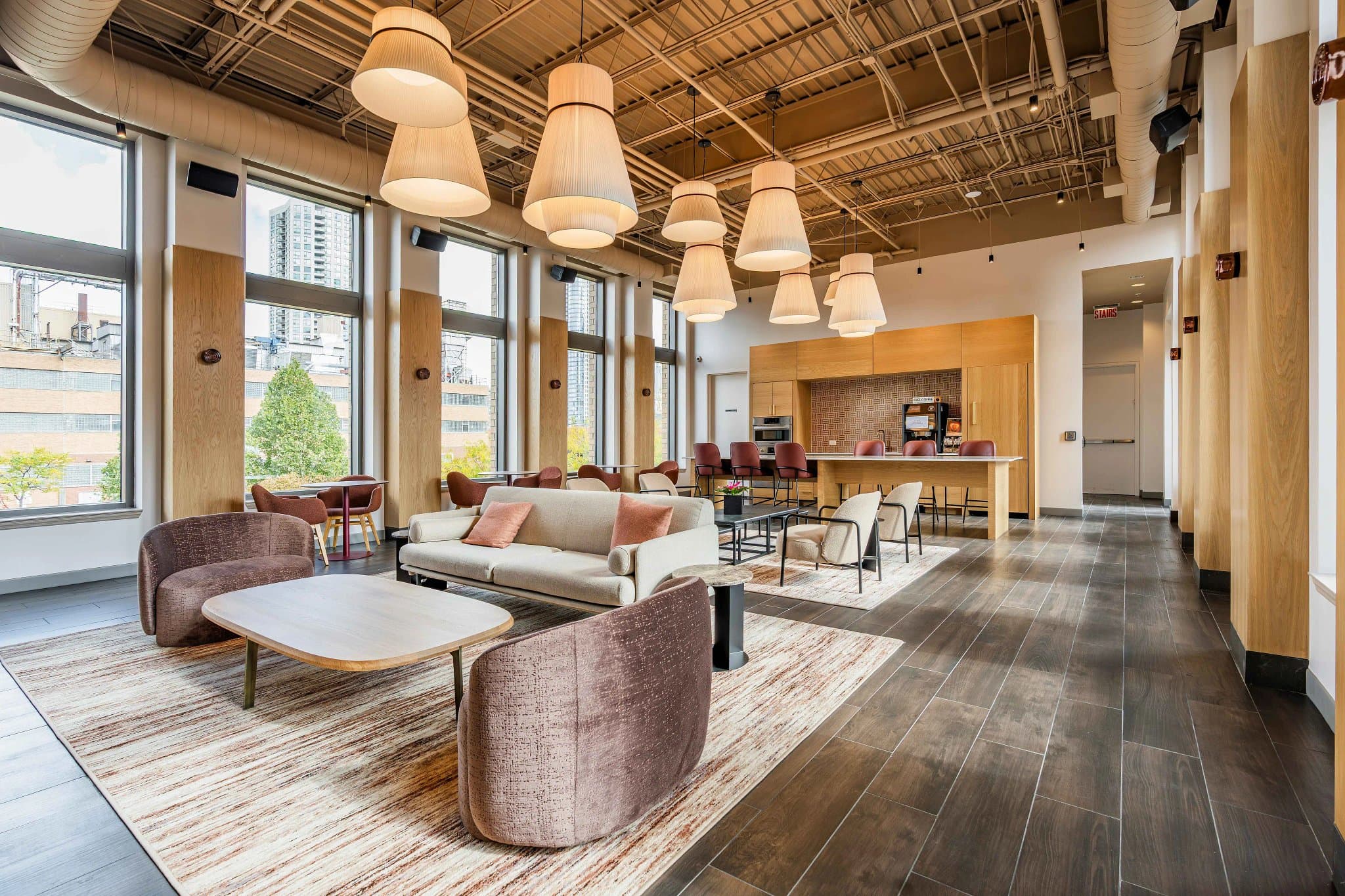 Chicago Apartment: 353 N Desplaines Street