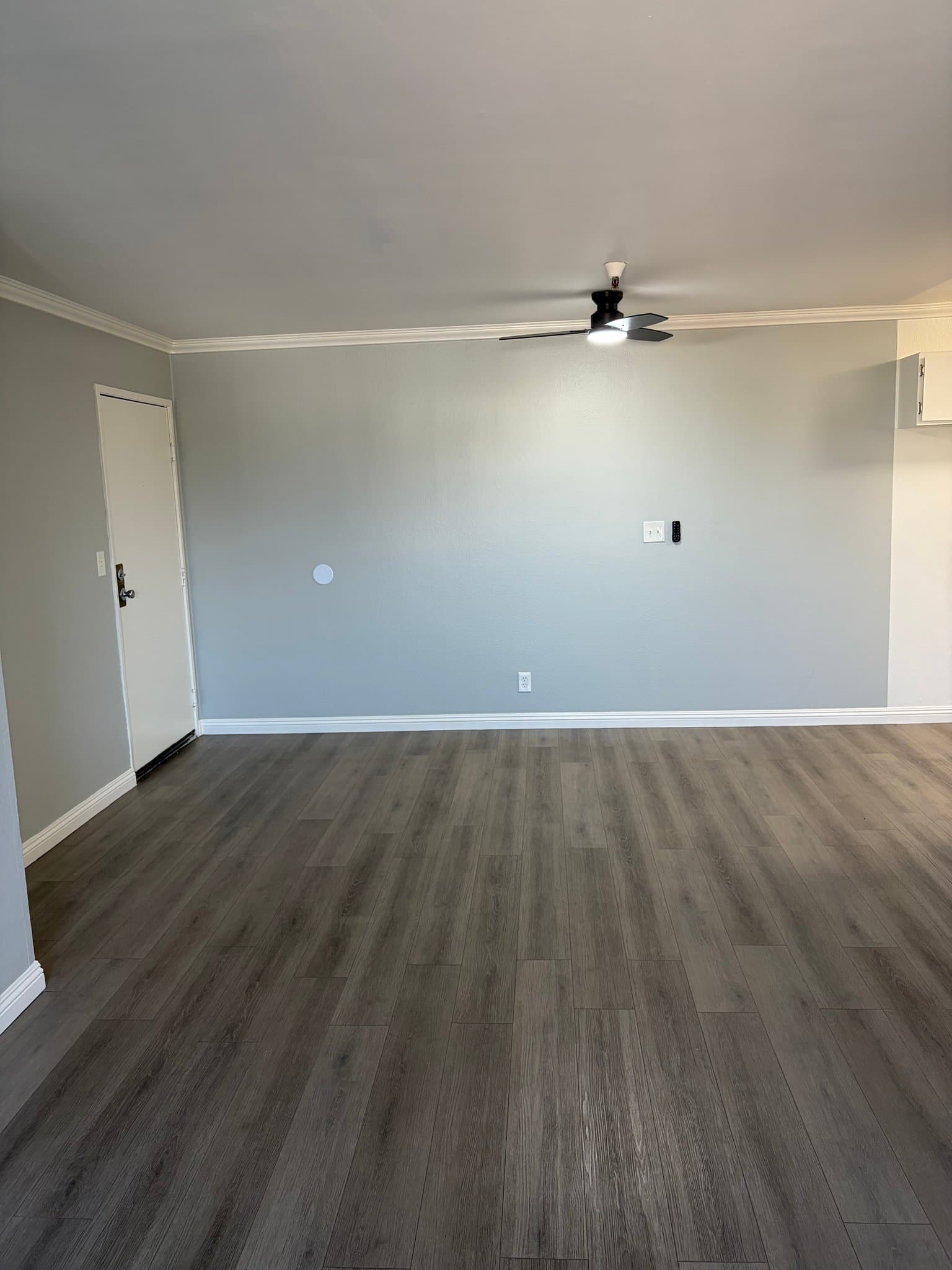 North Hollywood Apartment: 5811 Tujunga ave
