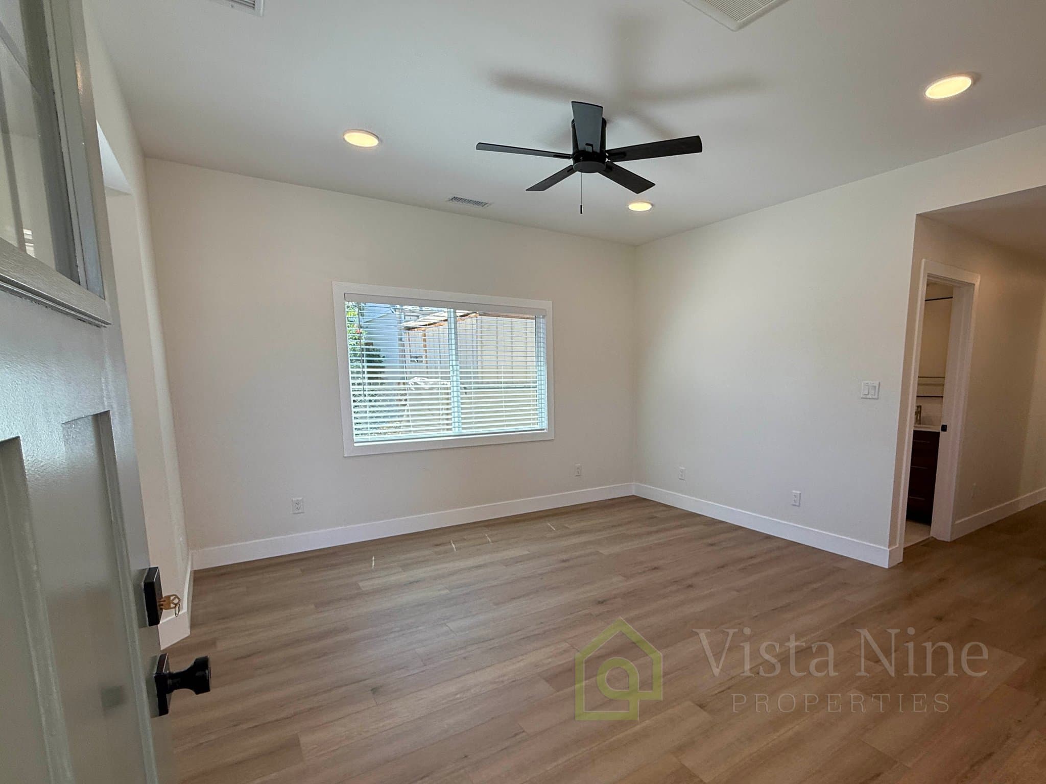 Escondido Condo: 909 S Spruce St