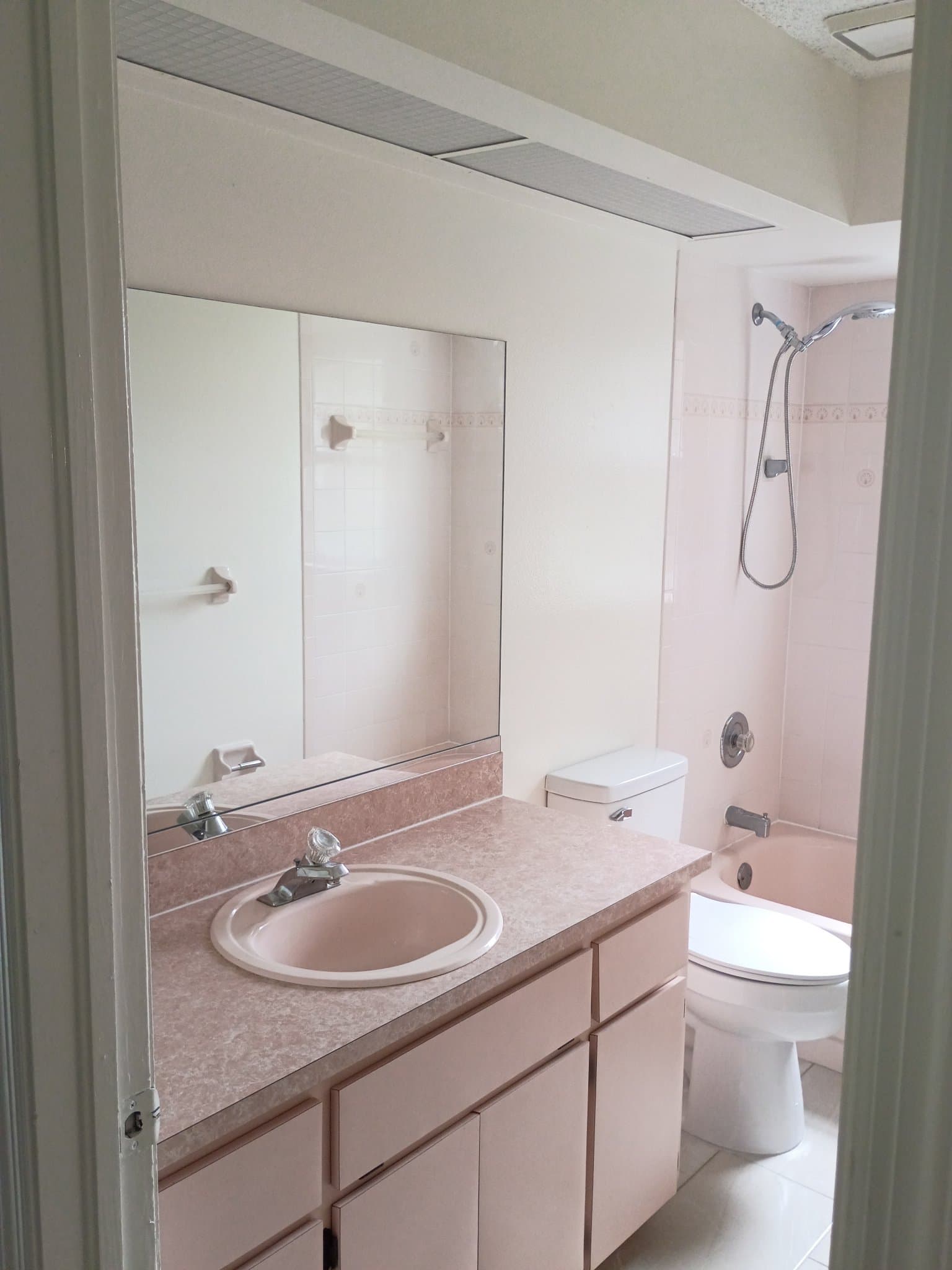 Spring Hill House: 1255 Malone Ave
