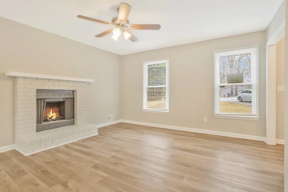 Norcross House: 1649 Roman Point Dr