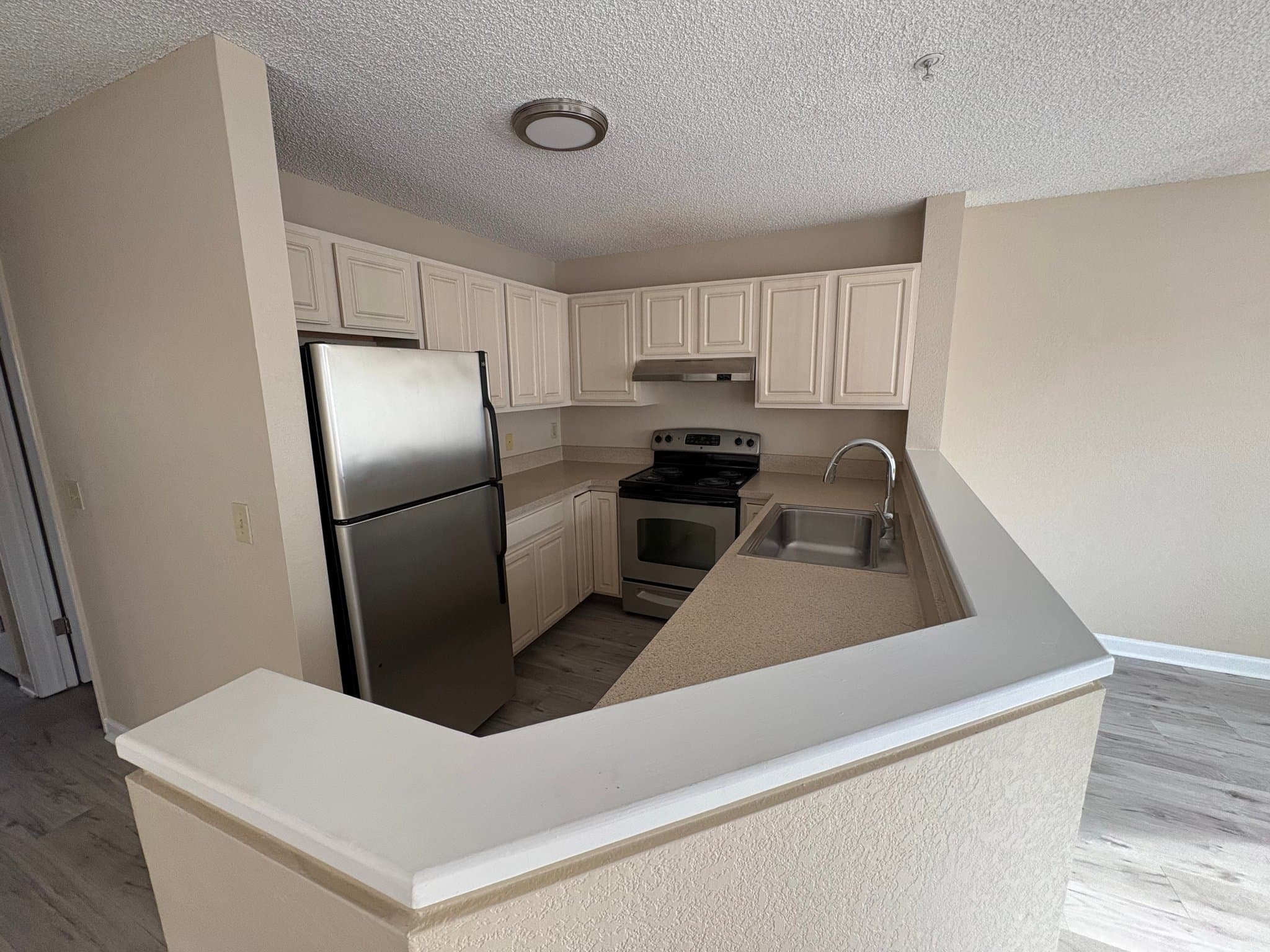 Boulder Condo: 635 Walden Circle
